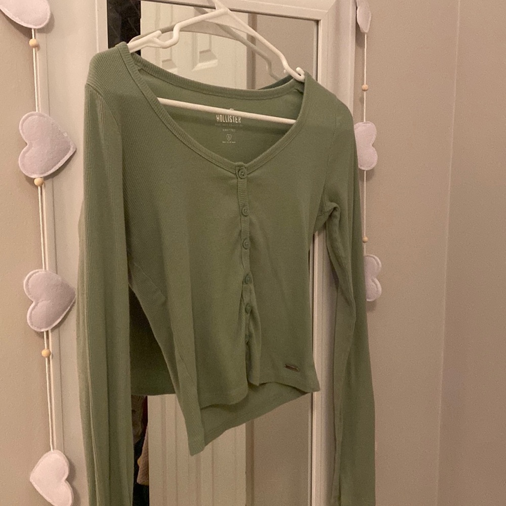 Hollister green baby tee long sleeve